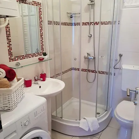 Ruza 1 Apartment *